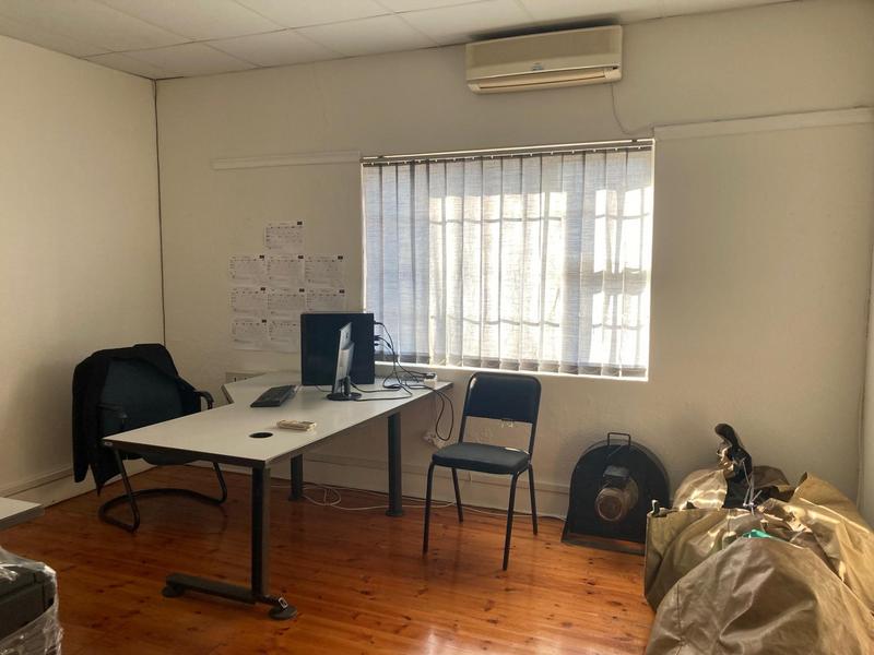 To Let Commercial Property for Rent in Newton Park Eastern Cape